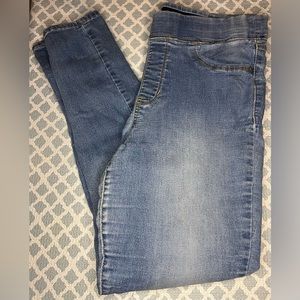 Old navy, size 12, stretchy waistband